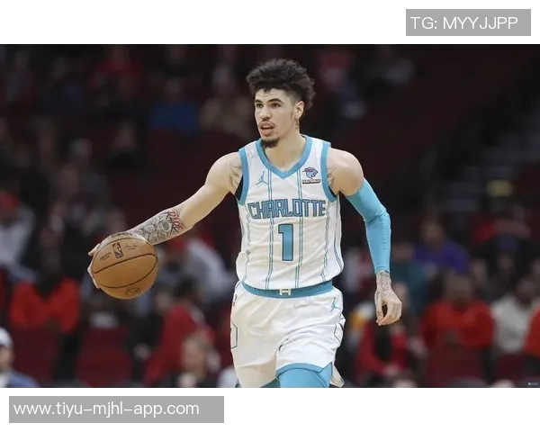 拉梅洛鲍尔三分球火力全开16投10中砍下28分4篮板13助攻1抢断表现惊艳