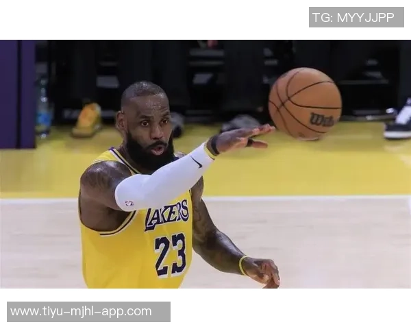 詹姆斯谈火箭挑战提前体验活塞风格需做好充分准备